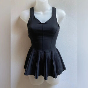 Lululemon Athletica Pleated Fit & Flare Tank sz 4